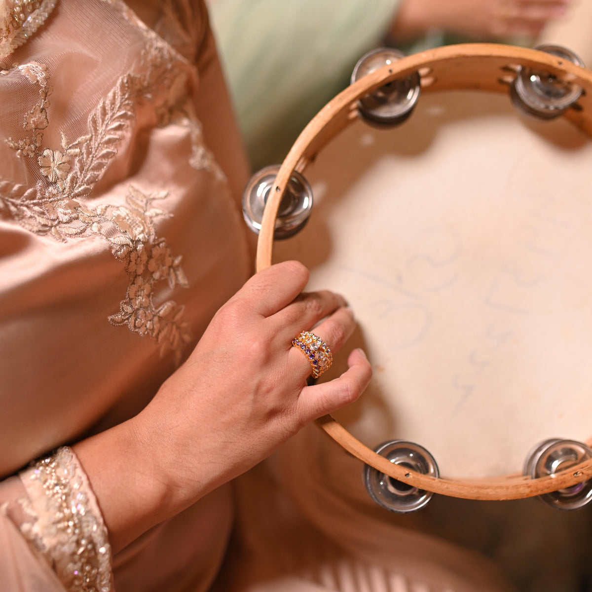 Zeenat Ring