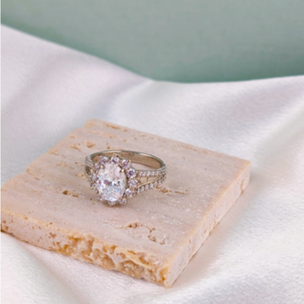 Lustre Ring