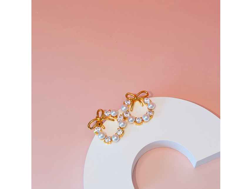 Holiday Pearl Bows