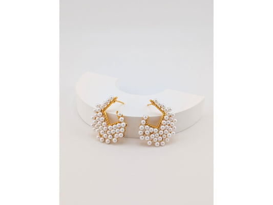 Classic Pearl Studs